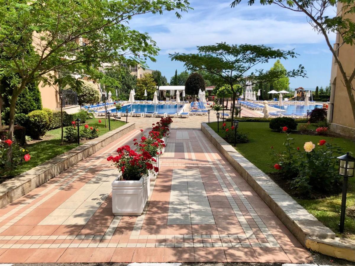 Апартамент Unilux Golden Sands Ngoại thất bức ảnh